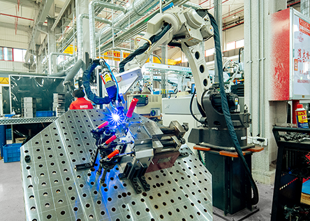 Robot pulse welding machine